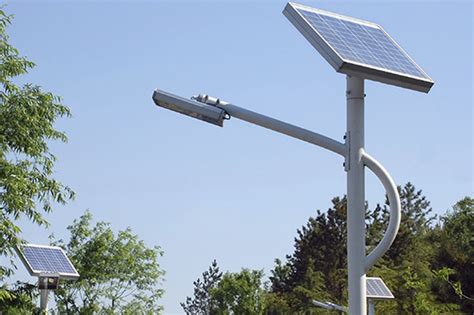 éclairage public solaire autonome.